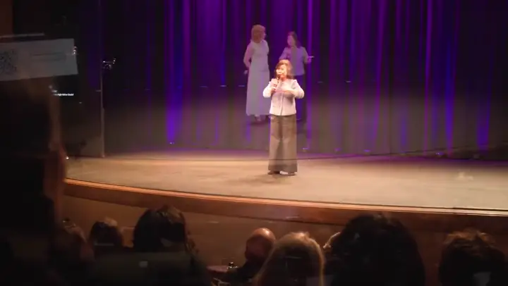 Snapshot at 0:17 from Jackie Wu's speaking video